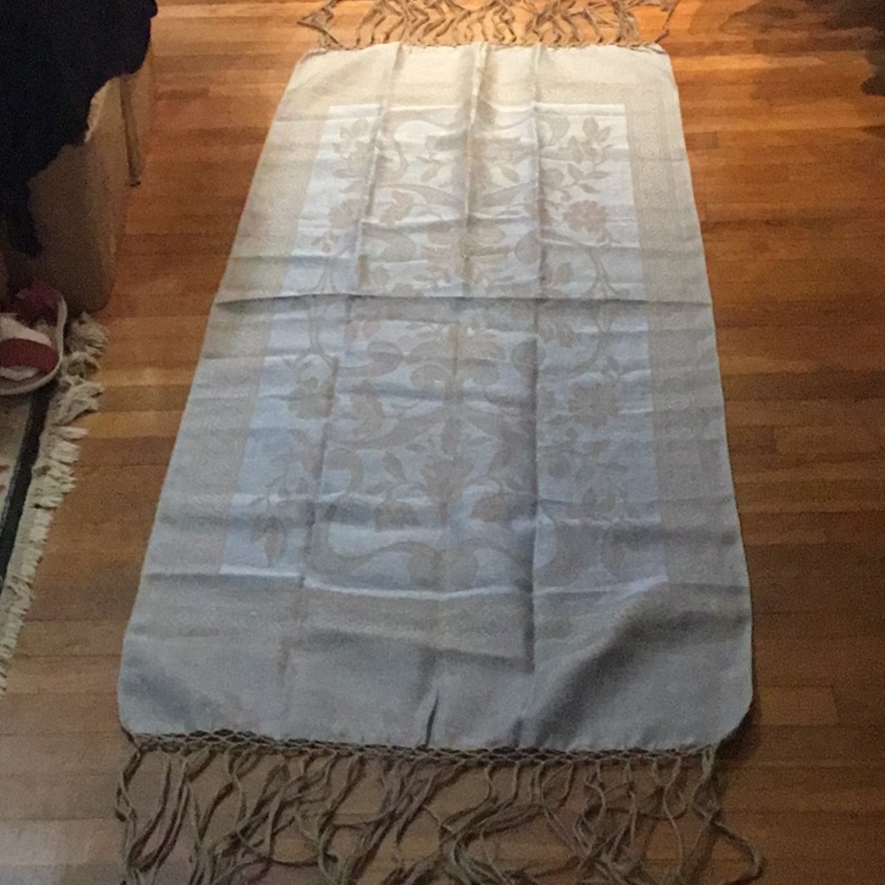 Linen Damask Shawl with Long Fringe, Natural with Blue, Unused.